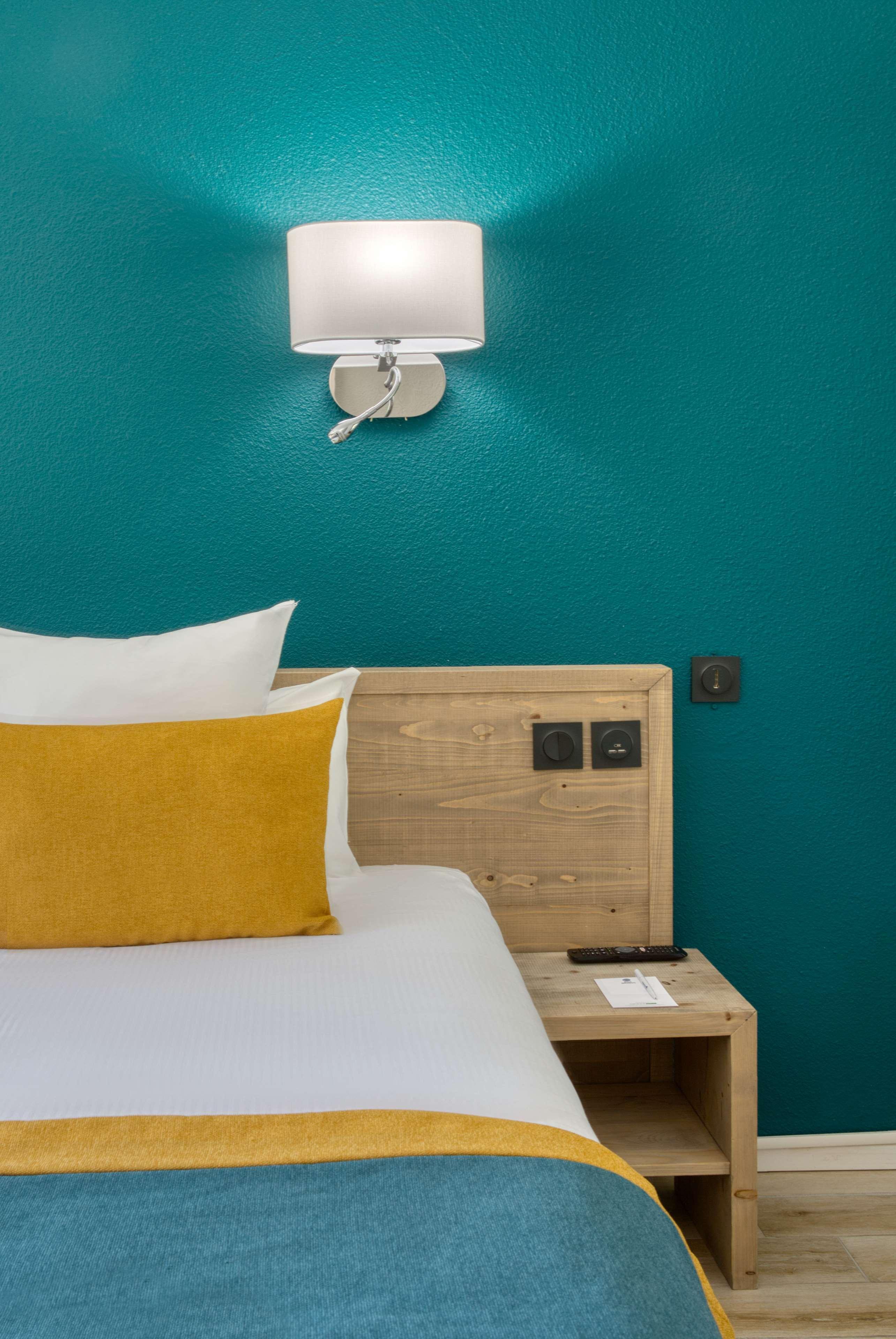Best Western Le Vauban พุราเดส์ ภายนอก รูปภาพ